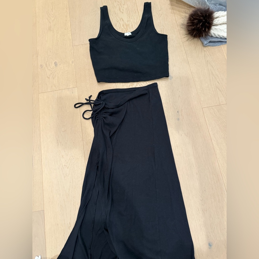 aerie Black Side-Ruched Drawstring Maxi Skirt and matching top - Picture 1 of 5
